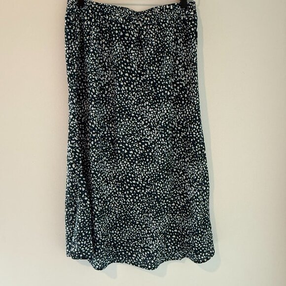 Petal & Pup Falco Skirt | Navy | Size 8 | Midi Pencil Skirt - Picture 3 of 4